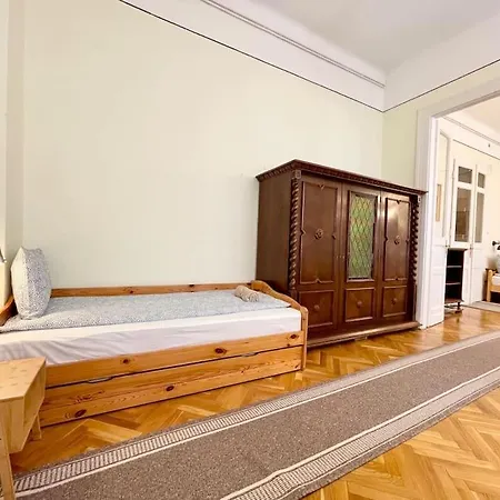 Apartman Bank5 *