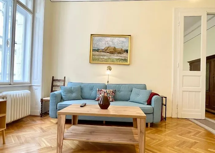 Bank5 Budapest